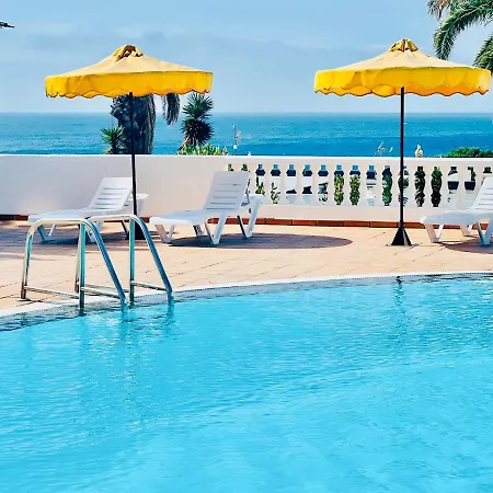 Canaryislandshost L Frontline * Puerto del Carmen