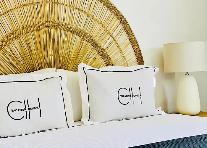 Canaryislandshost L Frontline Puerto del Carmen