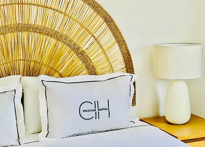 Canaryislandshost L Frontline Puerto del Carmen